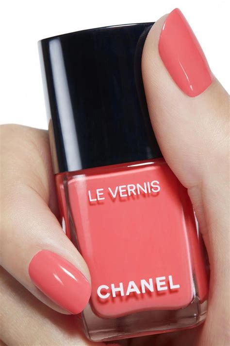 chanel le vernis coralium